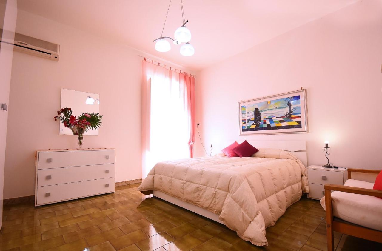 Villa Loriand Gallipoli Bagian luar foto