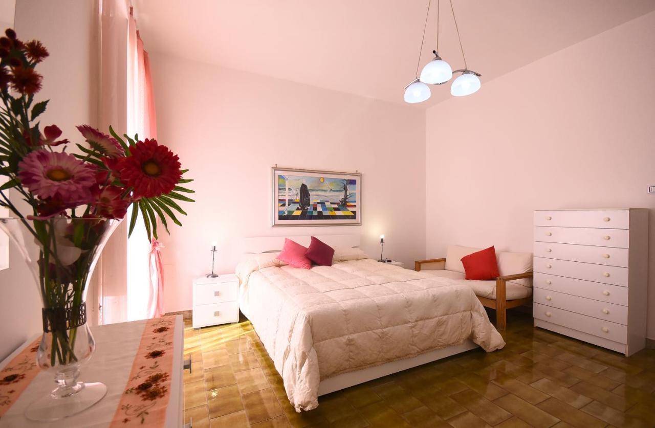 Villa Loriand Gallipoli Bagian luar foto